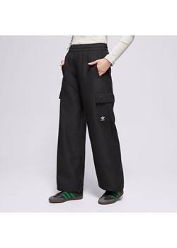 ADIDAS SPODNIE ESSENTIALS WOVEN CARGO ze sklepu Sizeer w kategorii Spodnie damskie - zdjęcie 178093992